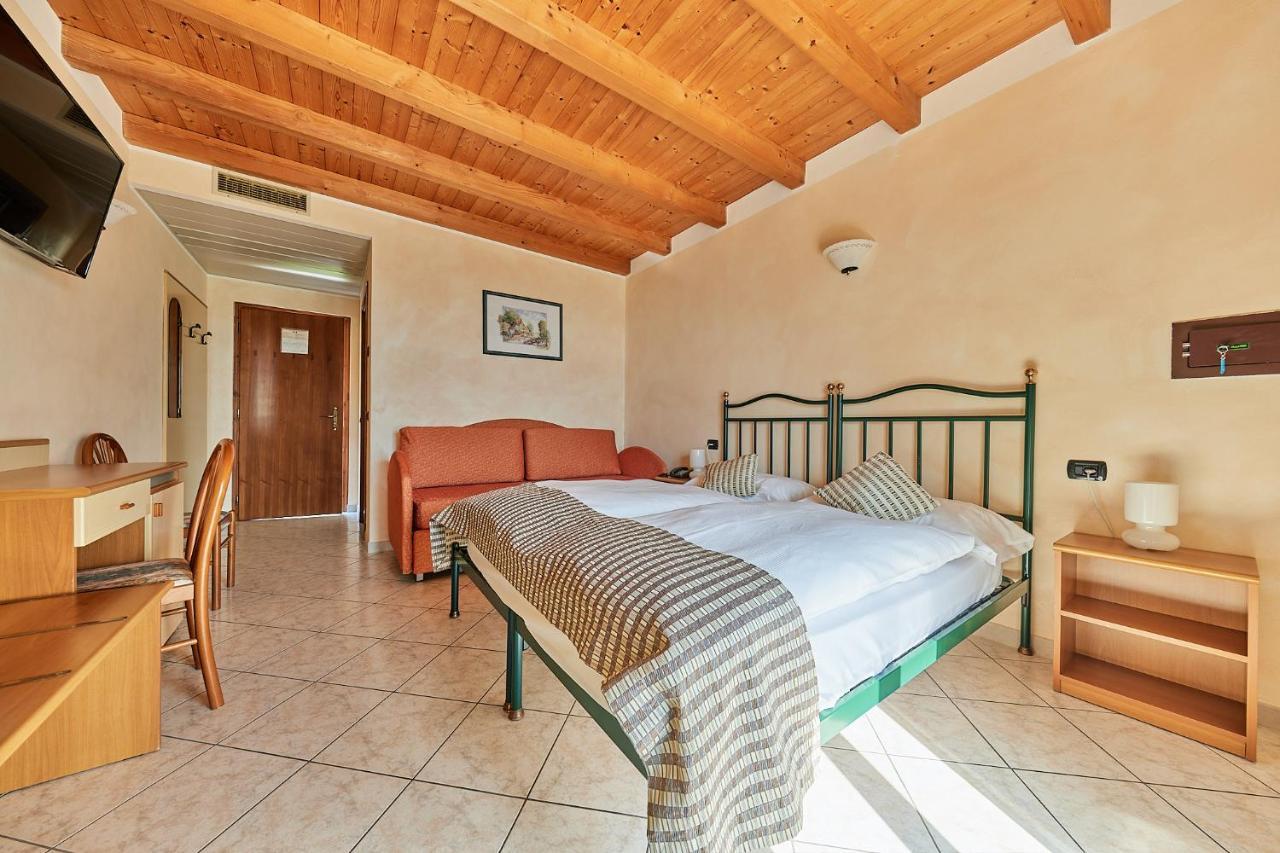 Hotel Rosemarie Limone sul Garda Exterior photo