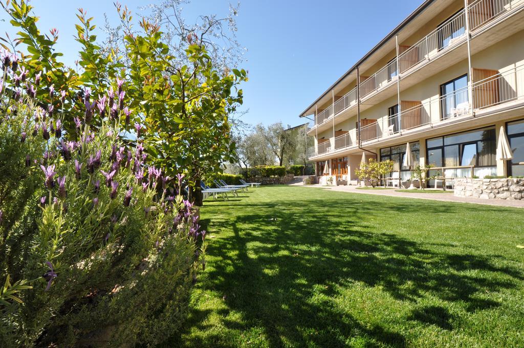 Hotel Rosemarie Limone sul Garda Exterior photo